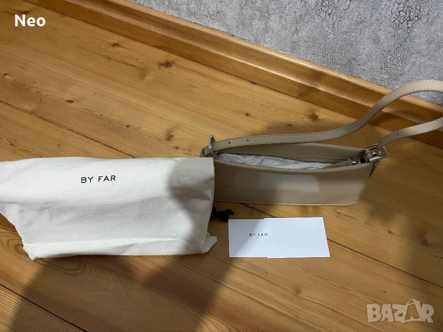 Оригинална дамска чанта By Far, снимка 4 - Чанти - 53948641