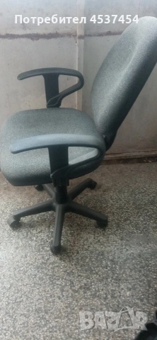 Офис стол, снимка 2 - Столове за офис - 53062863