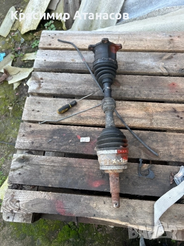 Полуоска предна дясна за Нисан х-трейл T30. 