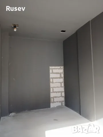 Гараж под наем с ролетна врата , снимка 4 - Гаражи и паркоместа - 56247288