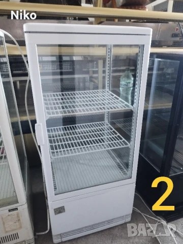 Хладилна витрина за торти, сандвичи, салати и др., снимка 3 - Хладилни витрини и фризери - 50790969