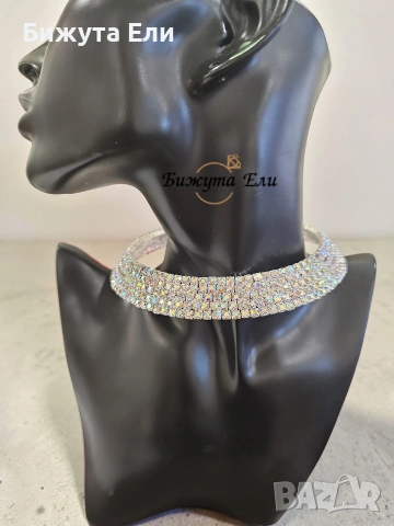 Официално колие - чокър с кристали в цвят хамелеон 