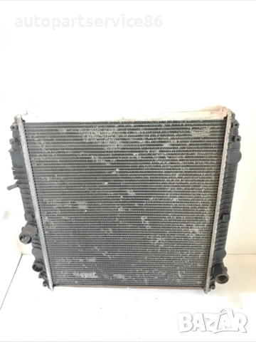 Радиатор за охлаждаща течност Behr за Mercedes Atego (1998-2005) 815