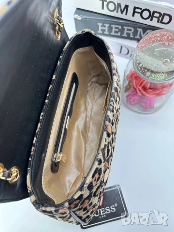 чанти 28х17см с леопардов принт guess , снимка 7 - Чанти - 50731608