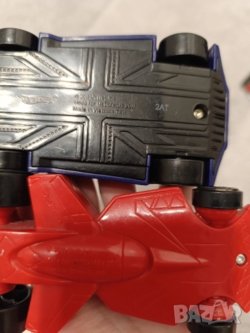 Hot Wheels Crash Cars – McDonald’s 2011, 2 броя, снимка 3 - Коли, камиони, мотори, писти - 51834492