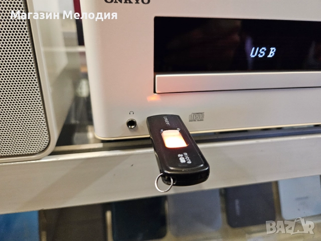 Аудиосистема ONKYO CR-255 с две тонколони и оригинално дистанционно. Има радио, диск, usb, ipod и au, снимка 9 - Аудиосистеми - 50174656