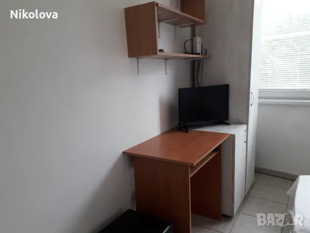 Студио в кв. Левски, ТУ, б-ца Св. Марина, своб. паркиране, снимка 3 - Квартири, нощувки - 21619078