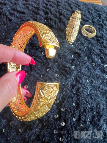 Позлатена дубайска  гривна 