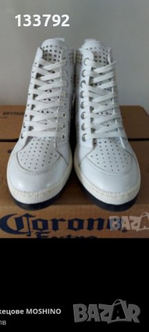 Оригинални Moschino, снимка 2 - Маратонки - 38441875