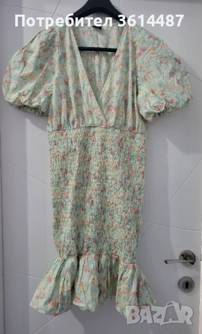 Елегантна рокля Gina Tricot