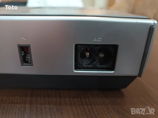 Портативен касетофон Philips N 2204, снимка 3 - Радиокасетофони, транзистори - 56518824