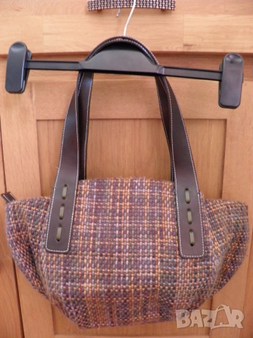 Tommy Hilfiger оригинална дамска чанта, снимка 8 - Чанти - 53246848