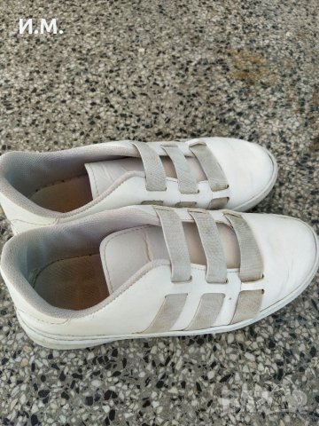 Бели обувки, снимка 3 - Детски обувки - 30536457