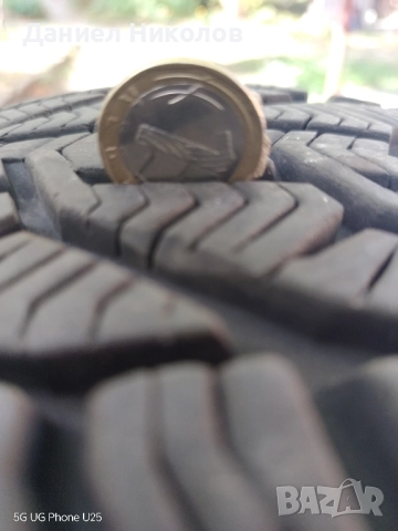 Продавам две зимни гуми с джанти размер 205/55/16, снимка 3 - Гуми и джанти - 51953627