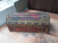Стара дървена кутия с месингов обков и орнаменти, снимка 4