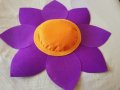 Шапки на цветя от филц-47 см. , снимка 4