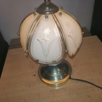 Продавам уникална и много красива настолна лампа, снимка 1 - Настолни лампи - 44422924