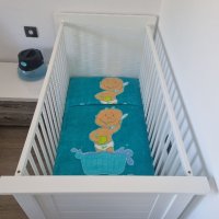 Детско/бебшко легло на степени с матрак , снимка 1 - Бебешки легла и матраци - 42647240