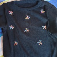 Къса блузка с пчелички, снимка 2 - Блузи с дълъг ръкав и пуловери - 31536326