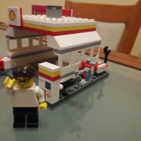 Конструктор Лего - Lego Ferrari 40195 - Shell Station polybag, снимка 3 - Конструктори - 39233955