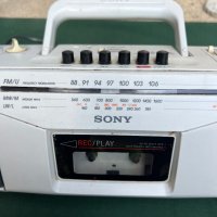 Продавам радио касетофон sony, снимка 2 - Ресийвъри, усилватели, смесителни пултове - 42057867
