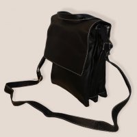 Голяма мъжка чанта през рамо от естествена кожа в черно, снимка 3 - Чанти - 34893712