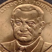 Възпоменателна монета 1 долар LYNDON B. JOHNSON 36 президент на САЩ (1963-1969) за КОЛЕКЦИЯ 37756, снимка 7 - Нумизматика и бонистика - 40765060
