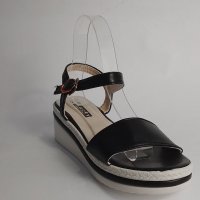 Дамски сандали на лека платформа , снимка 3 - Сандали - 37312719