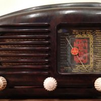 Тesla Talisman 308U старо лампово радио, снимка 1 - Антикварни и старинни предмети - 32174872