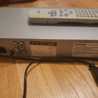 DVD Player Toshiba SD-140ESE, снимка 6 - Плейъри, домашно кино, прожектори - 39235952