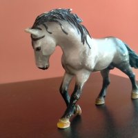 Колекционерска фигурка Schleich Кон Andalusian Stallion Grey Horse 2005 13607 , снимка 12 - Колекции - 42380636