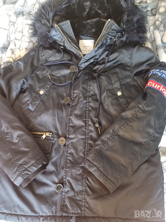 Дамско яке с качулка , снимка 1