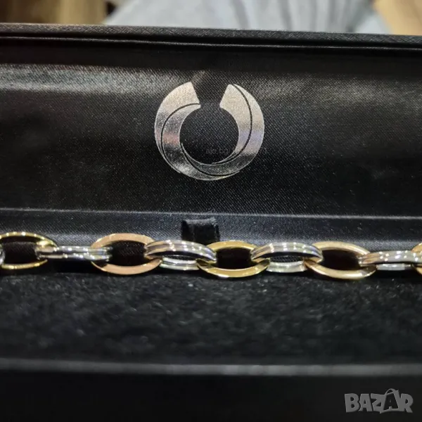 Гривна изработена от неръждаема стомана със златни елементи., снимка 1