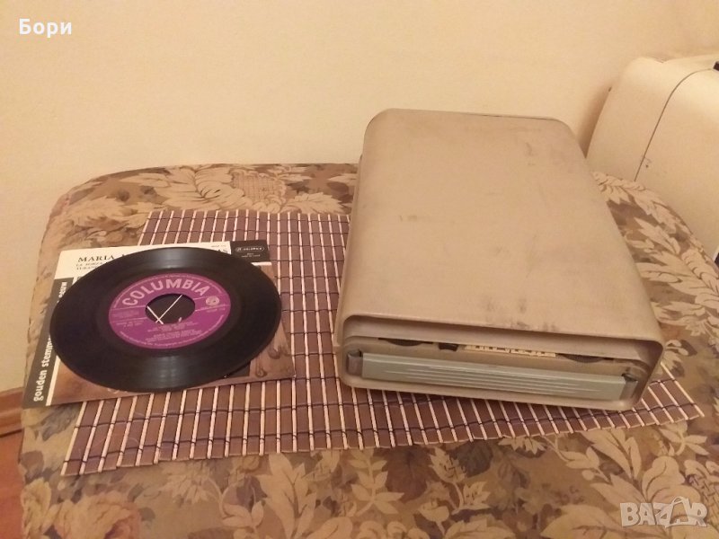 Грамофон РОГНЕДА 1970г СССР, снимка 1