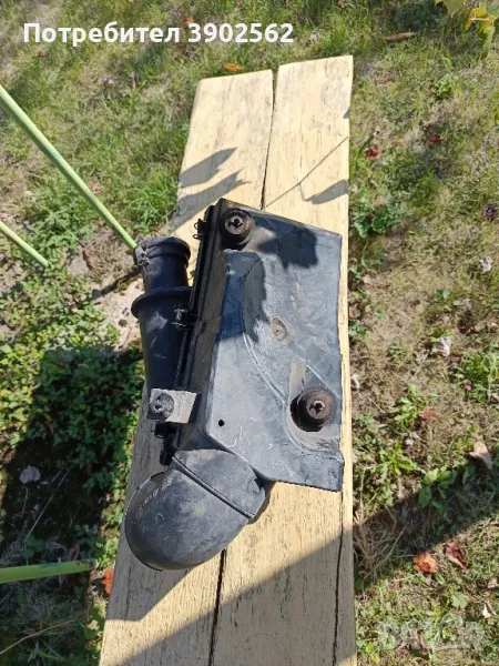 Продавам кутия въздушен филтър за Мерцедес W210, снимка 1