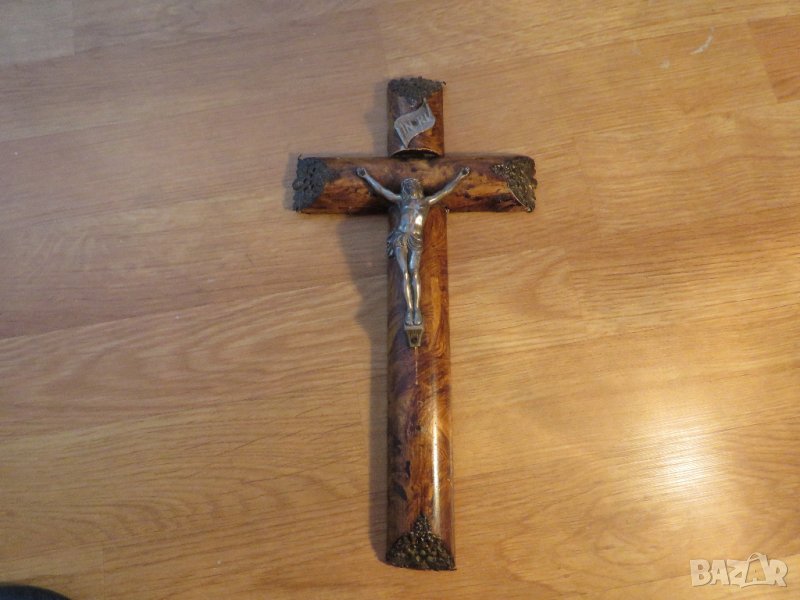 Стар кръст разпятие Христово, Исус Христос 31 х 16 см с красиви мотиви от метал, снимка 1