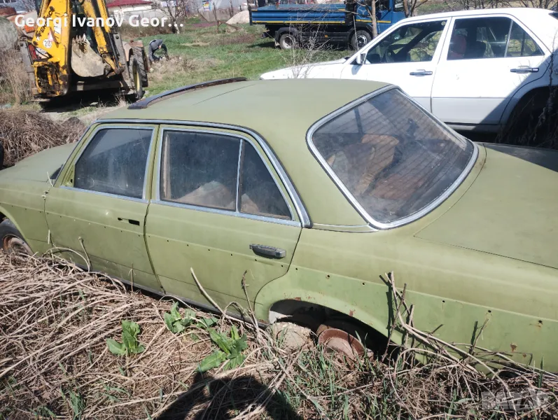 Mercedes W123 200d, снимка 1