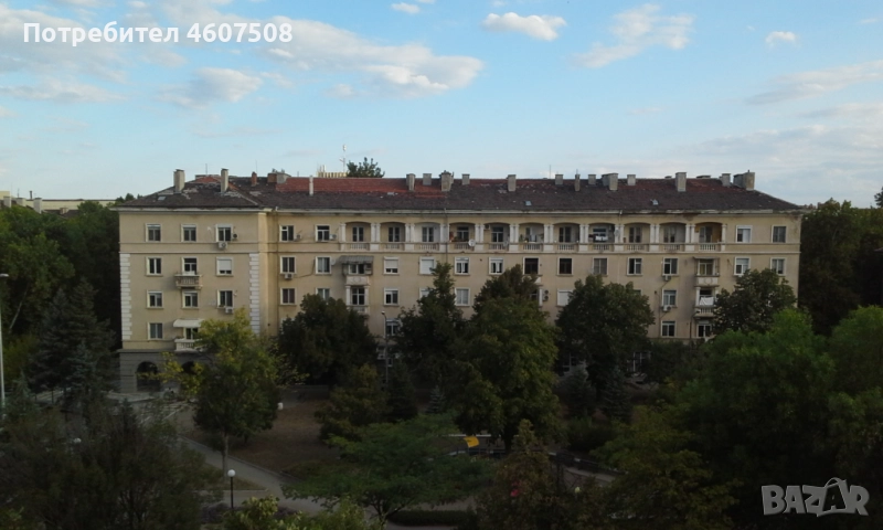 Продава тристаен апартамент в ТОП-център, снимка 1