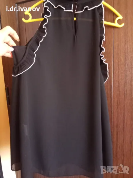 нов черен топ с къдрички марка Sisley, снимка 1