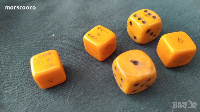 Старинни кехлибарени зарове за барбут, снимка 1