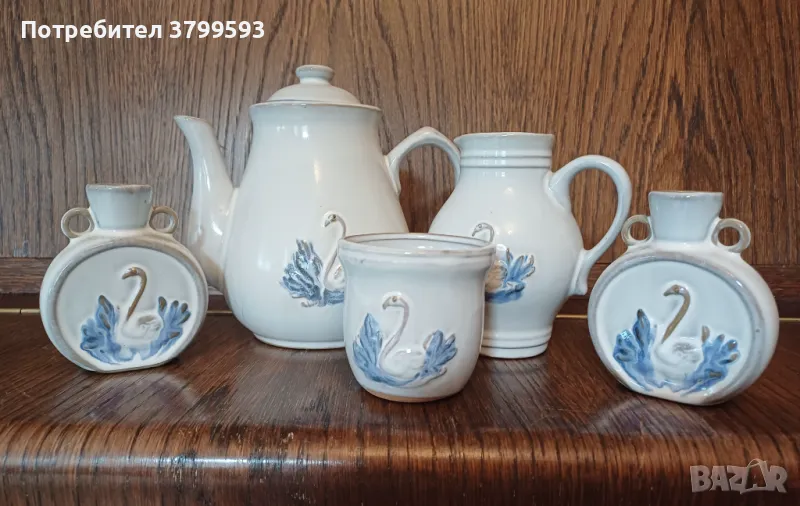Керамичен чайник, каничка, чаши с лебеди, снимка 1