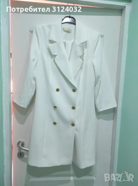 Продавам рокля тип сако, снимка 1