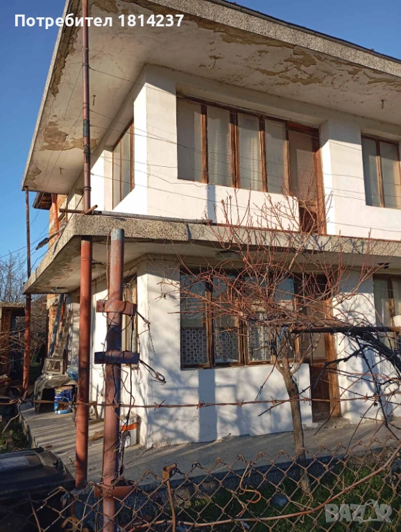 Двуетажна къща, снимка 1