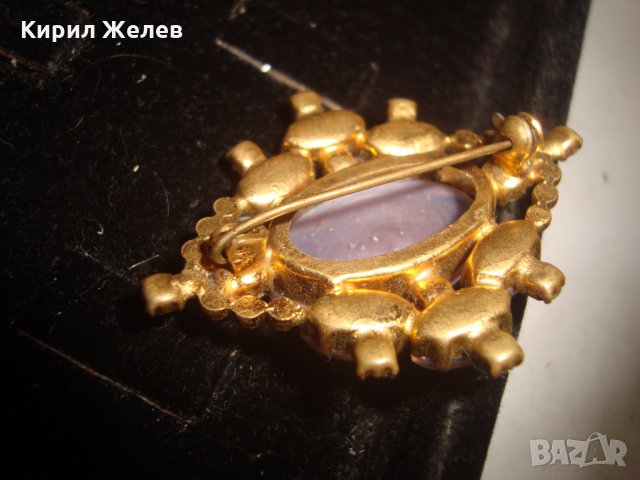 СКЪПОЦЕННА СТАРИННА БРОШКА с БОХЕМСКИ КРИСТАЛ и БЛАГОРОДНИ КАМЪНИ КОТЕШКО ОКО ЕФЕКТ и ПОЗЛАТА 14949, снимка 3 - Антикварни и старинни предмети - 30701248