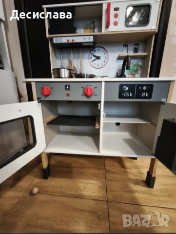 Детска дървена кухня, снимка 2 - Играчки за стая - 53185629
