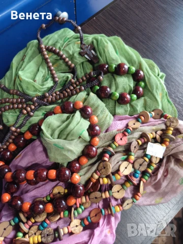 Дървени гердани 🥰, снимка 6 - Колиета, медальони, синджири - 51200718