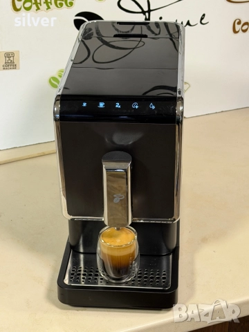 Кафемашина кафе автомат TCHİBO с гаранция, снимка 2 - Кафемашини - 52942420