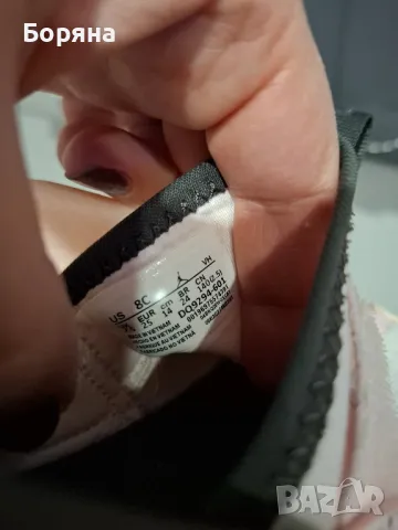 Маратонки Jordan, снимка 5 - Детски маратонки - 49305563