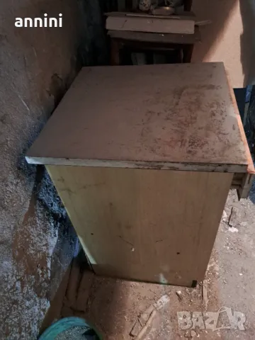 2 страници  от кухненски диван   и шкаф  раз 60 /80, снимка 3 - Шкафове - 48003965