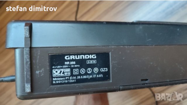 Grundig RR 256, снимка 7 - Радиокасетофони, транзистори - 38113013